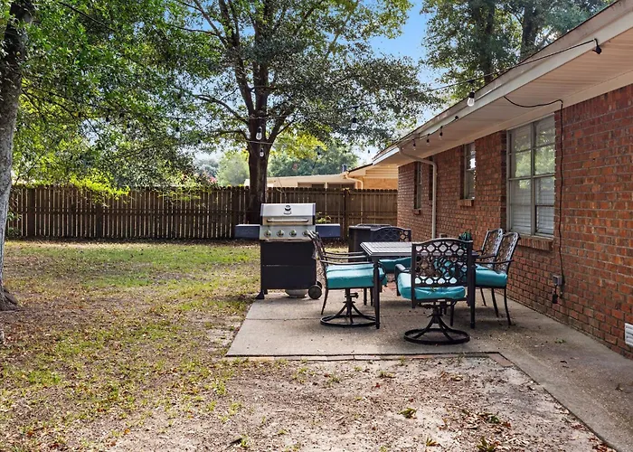 Holiday home Newly Designed Ranch House | Backyard & Bbq Grill Pensacola